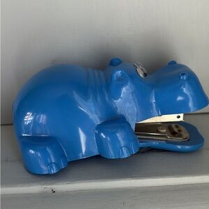 Blue Hippo Stapler Taiwan